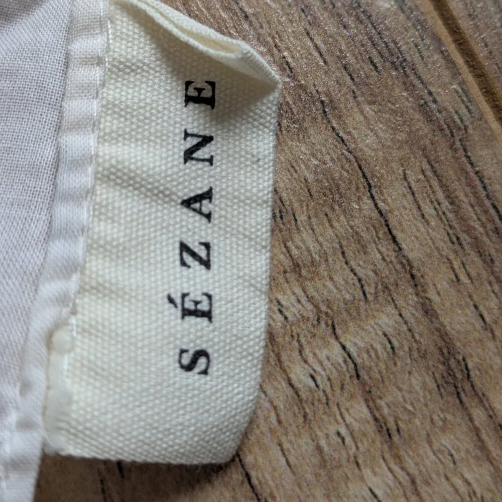 Sezane Gaston Cotton Scarf - Floral Print - Elegant and Classy - Picture 6 of 8